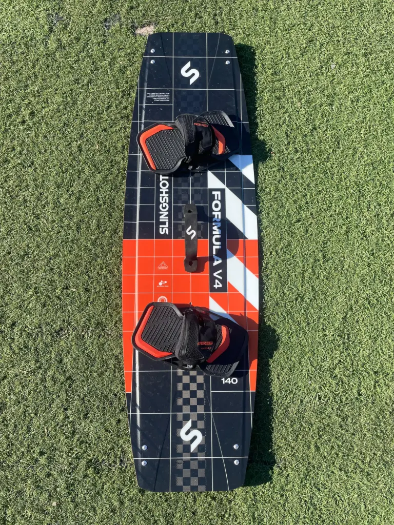 SLINGSHOT FORMULA V4 140 DEMO