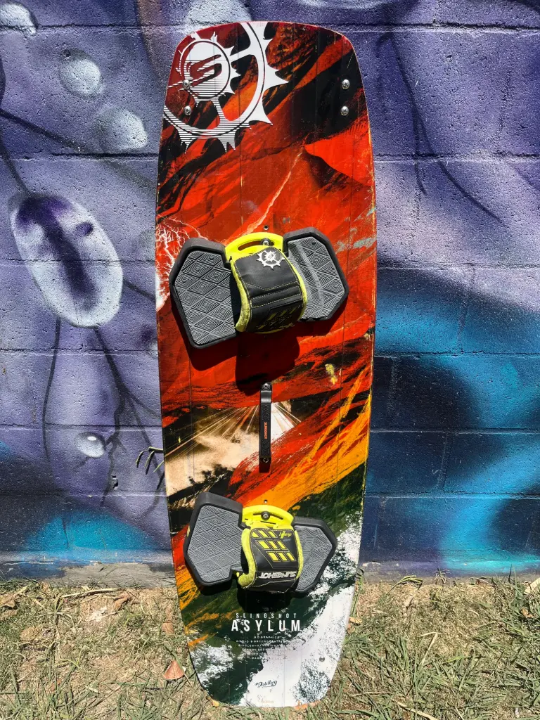 SLINGSHOT 2018 ASYLUM 138 USADO  