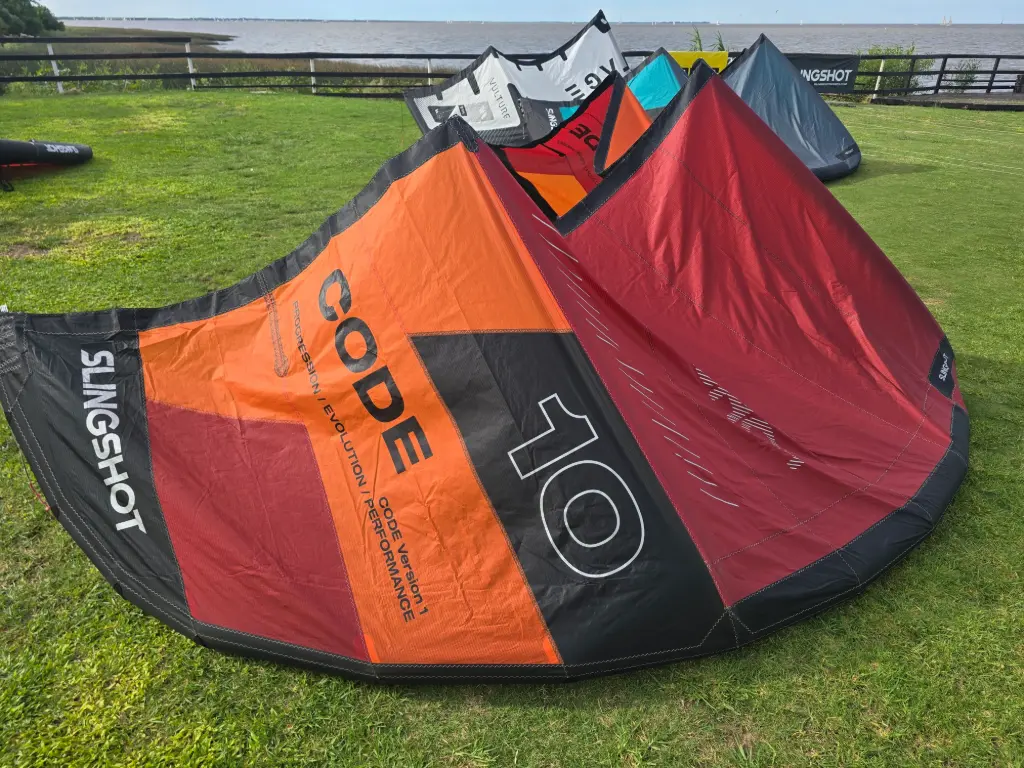 SLINGSHOT CODE V1 BLUE 10 M + BARRA USADO