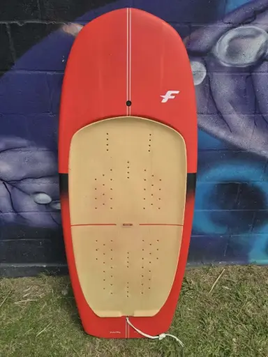 FONE ROCKET WING V4 100 L USADO + BOARDBAG